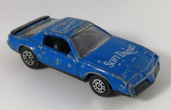 Stary samochodzik resorak kolekcjonerski Corgi 1982 Pontiac