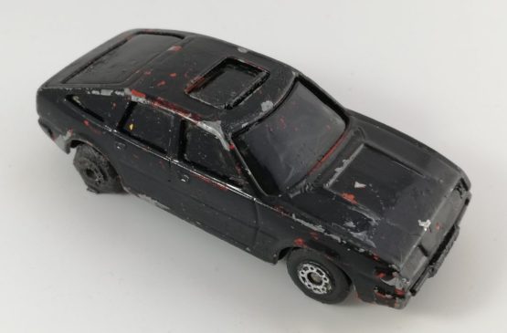 Stary samochodzik resorak kolekcjonerski Matchbox 1989 Rover 3500 Lesney - obrazek 6