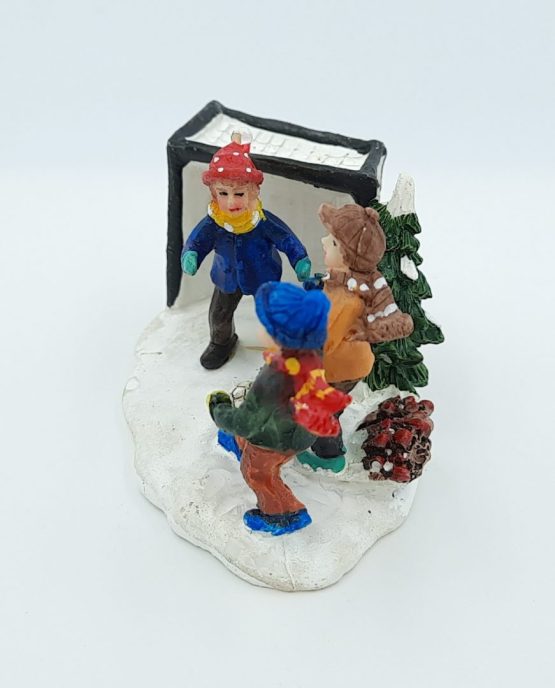 Figurka ceramiczna dzieci grające dekoracja makieta prezent upominek - obrazek 3