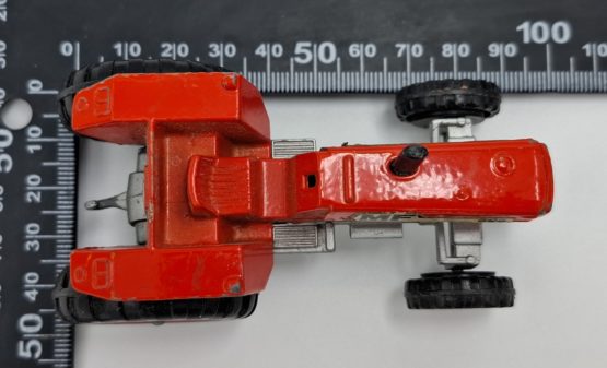 Stary resorak kolekcjonerski Matchbox 1978 Traktor Ferguson K-35 - obrazek 6