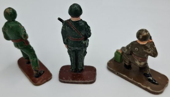 Stare kolekcjonerskie żołnierzyki żołnierz figurki PRL - obrazek 3