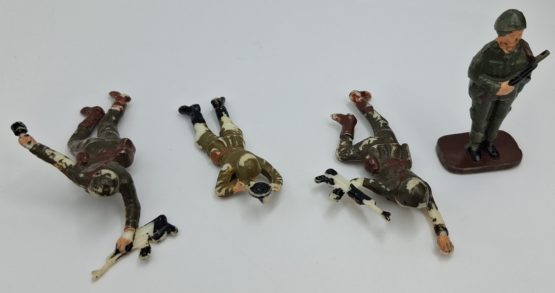 Stare kolekcjonerskie żołnierzyki żołnierz figurki PRL - obrazek 2