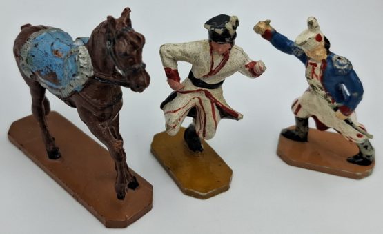 Stare kolekcjonerskie figurki PRL - obrazek 2
