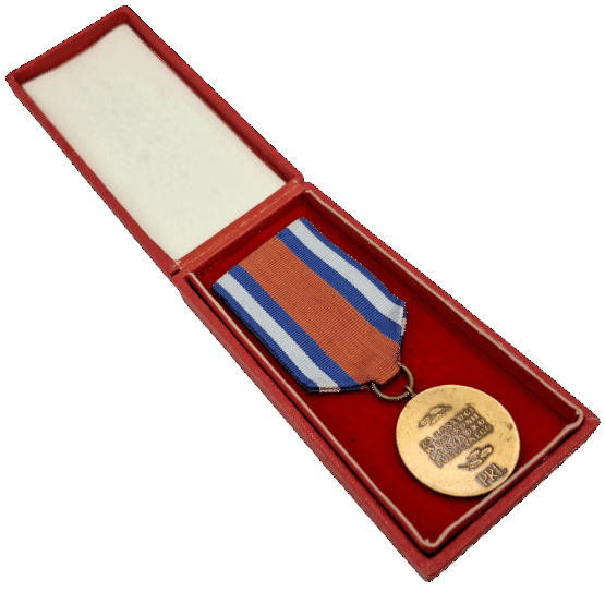 Stary medal odznaczenie za zasługi w ochronie porządku publicznego PRL