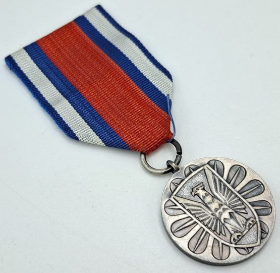 Stary medal odznaczenie za zasługi w ochronie porządku publicznego PRL - obrazek 6
